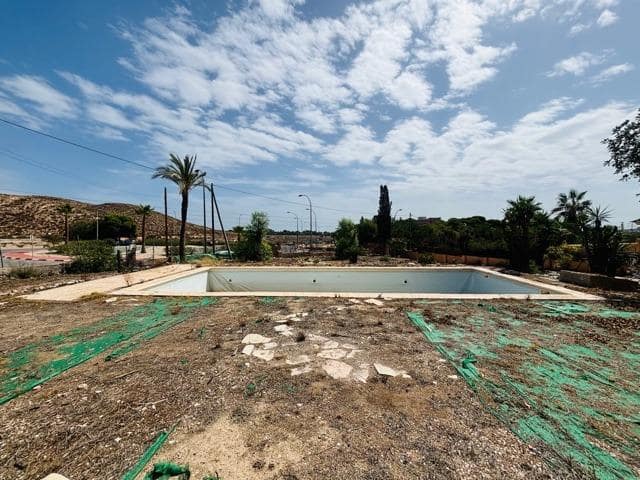 6 sypialnia Willa na sprzedaż w Vistahermosa, Miasto Alicante / Alacant z basenem - 640 000 € (Ref: 9878855)