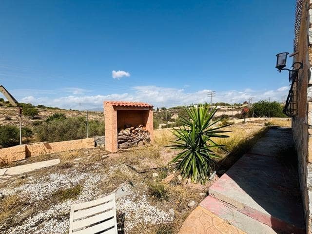 6 sypialnia Willa na sprzedaż w Miasto Alicante / Alacant z basenem - 640 000 € (Ref: 9878855)