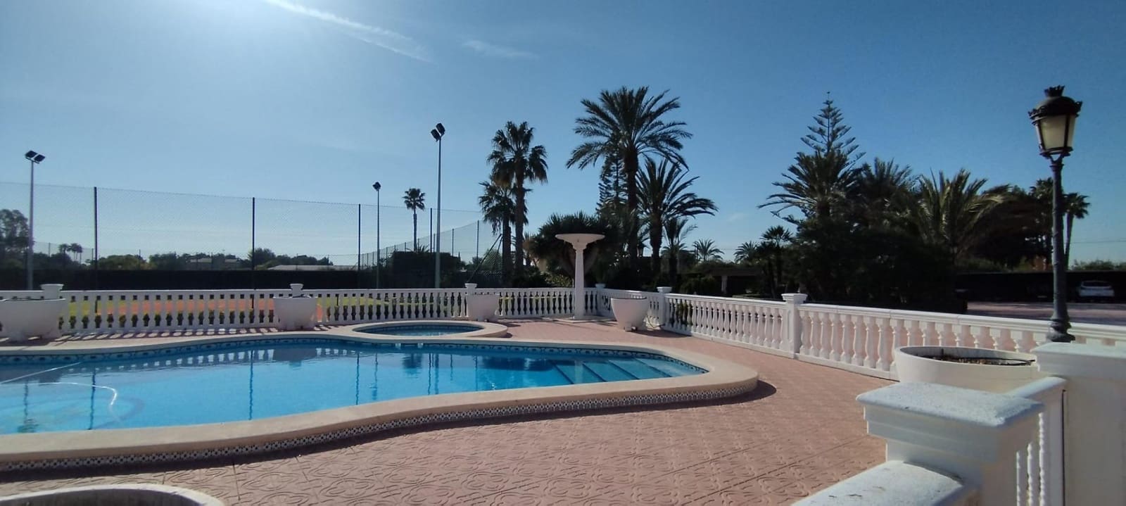 6 soverom Villa til salgs i Perleta med svømmebasseng garasje - € 950 000 (Ref: 9878857)