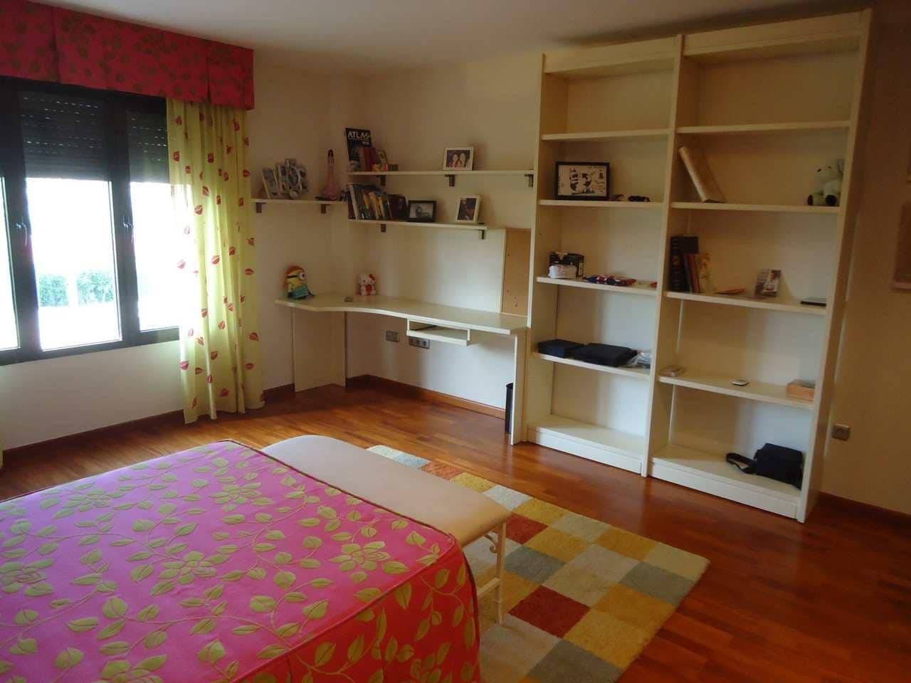 9 soverom Villa til salgs i Rebolledo med svømmebasseng - € 1 130 000 (Ref: 9878858)