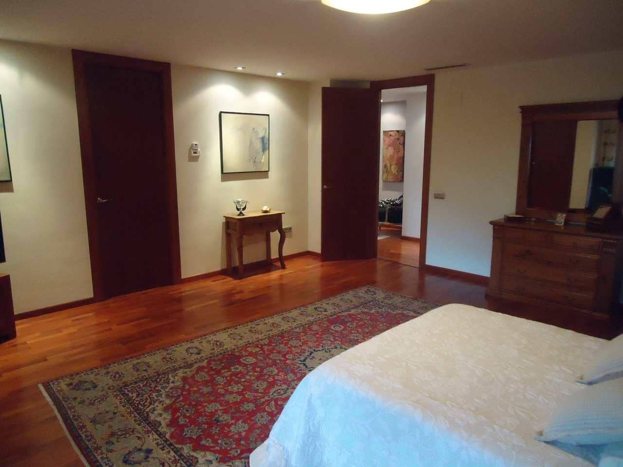 9 soverom Villa til salgs i Rebolledo med svømmebasseng - € 1 130 000 (Ref: 9878858)