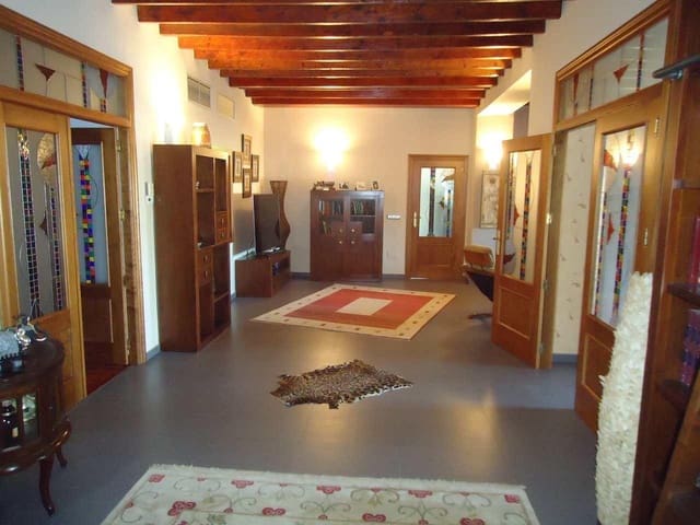 9 soverom Villa til salgs i Rebolledo, Alicante by med svømmebasseng - € 1 130 000 (Ref: 9878858)