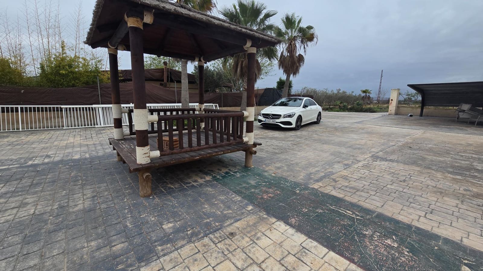 Chalet de 6 habitaciones en La Marina en venta con piscina - 430.000 € (Ref: 9878859)
