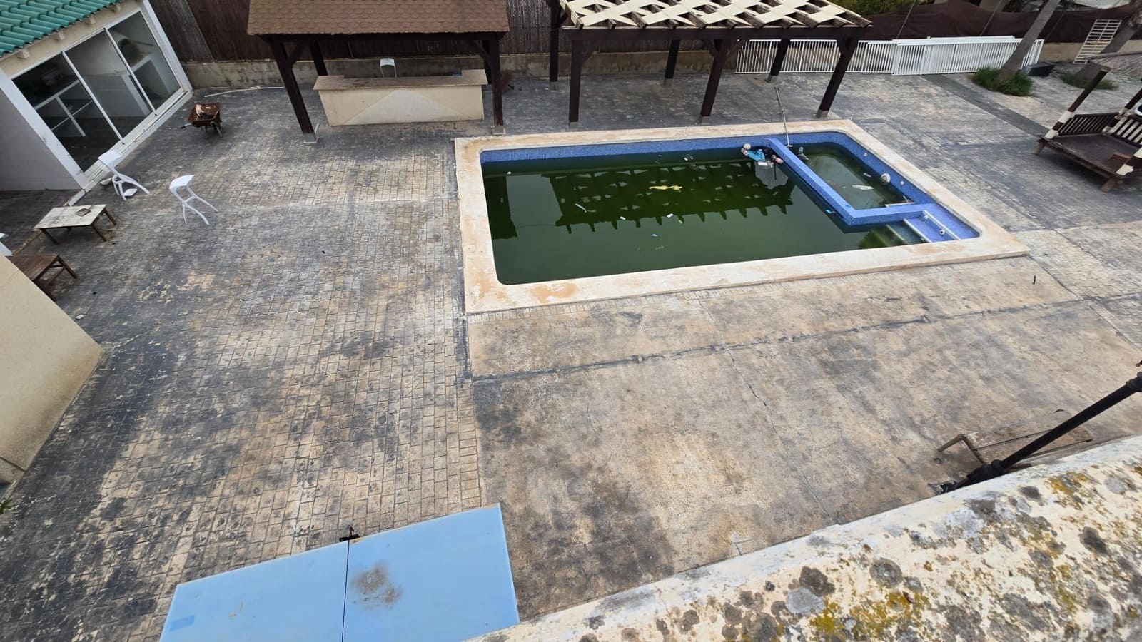 Chalet de 6 habitaciones en La Marina en venta con piscina - 430.000 € (Ref: 9878859)