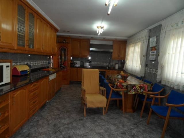 5 soveværelse Villa til salg i Elche / Elx med garage - € 700.000 (Ref: 9878860)