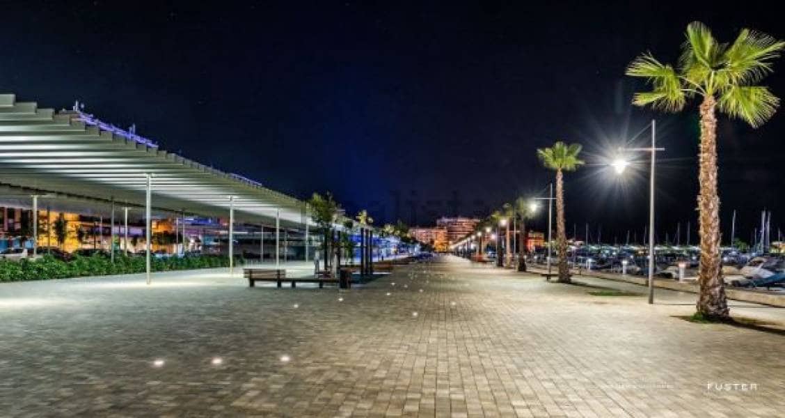 4 chambre Bungalow à vendre à Santa Pola avec piscine garage - 356 000 € (Ref: 9878861)