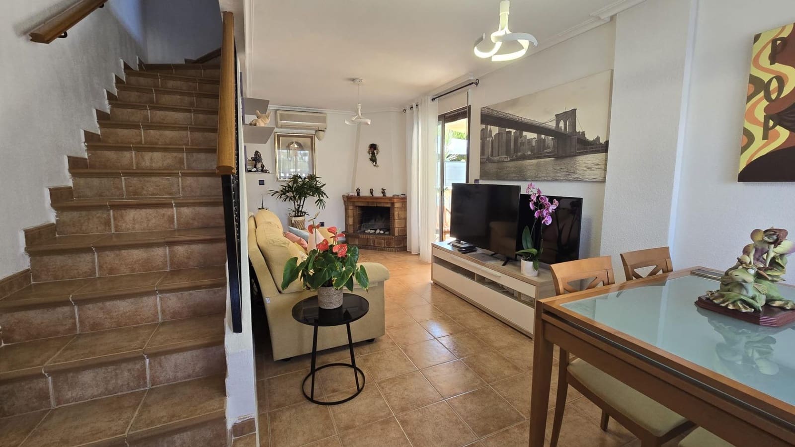4 chambre Bungalow à vendre à Santa Pola avec piscine garage - 356 000 € (Ref: 9878861)