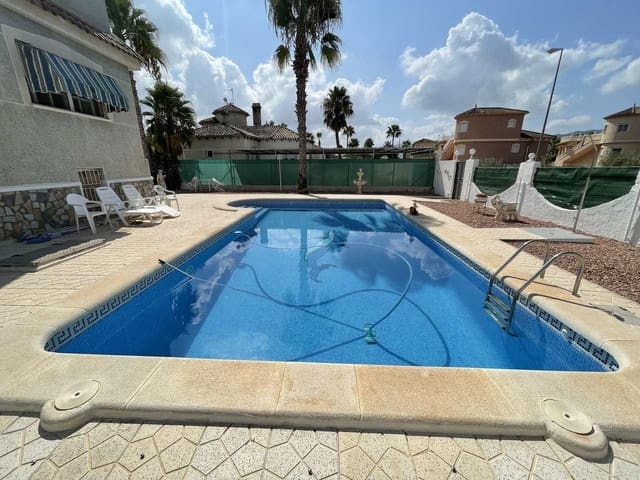 4 slaapkamer Villa te koop in Benferri met zwembad garage - € 288.000 (Ref: 9878862)