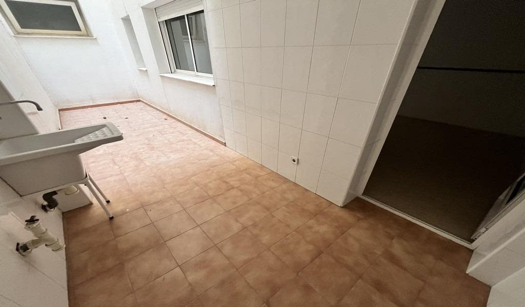 Piso de 5 habitaciones en Torrevieja en venta con garaje - 299.900 € (Ref: 9878863)
