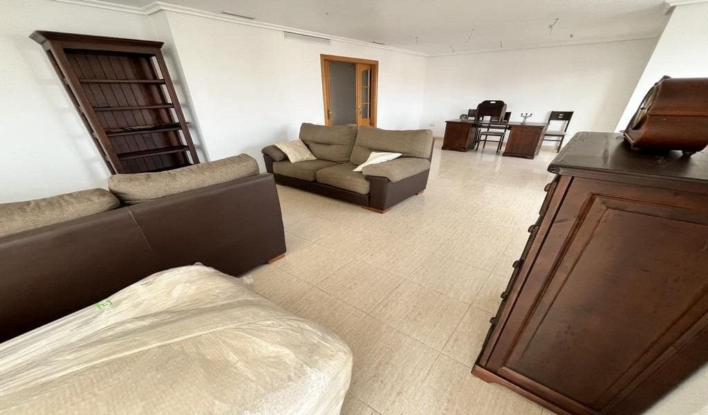 Piso de 5 habitaciones en Torrevieja en venta con garaje - 299.900 € (Ref: 9878863)