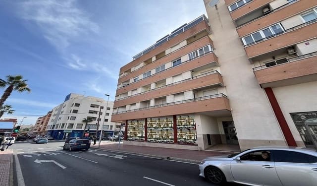 Piso de 5 habitaciones en Playa de los Locos, Torrevieja en venta con garaje - 299.900 € (Ref: 9878863)