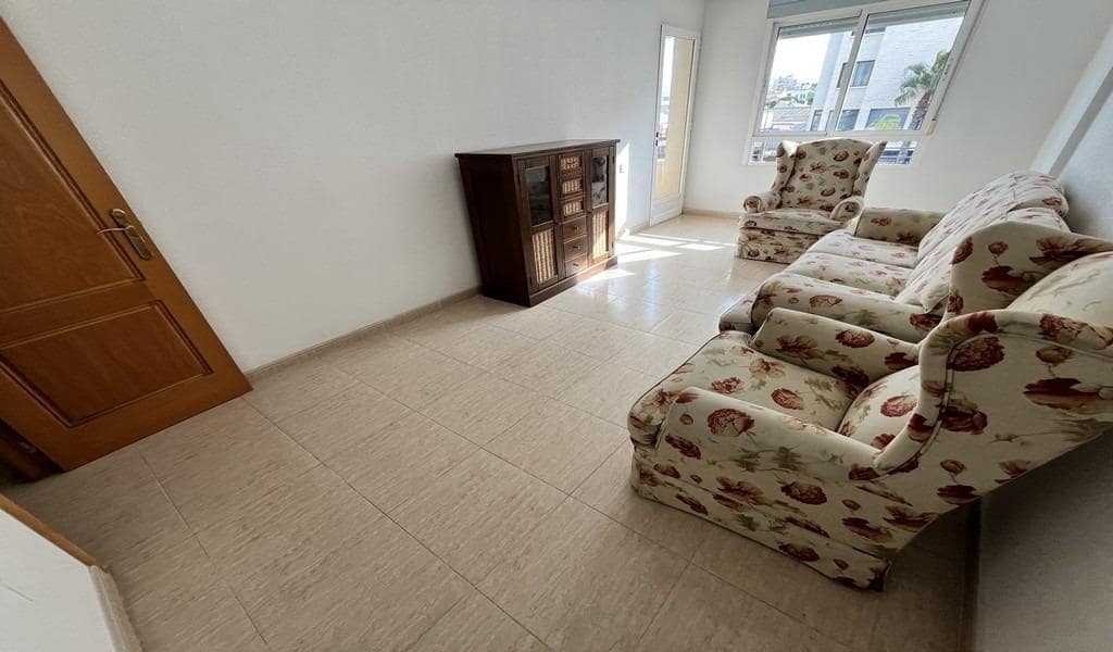 Piso de 5 habitaciones en Torrevieja en venta con garaje - 299.900 € (Ref: 9878863)