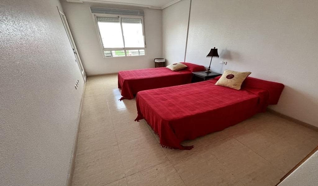 Piso de 5 habitaciones en Torrevieja en venta con garaje - 299.900 € (Ref: 9878863)