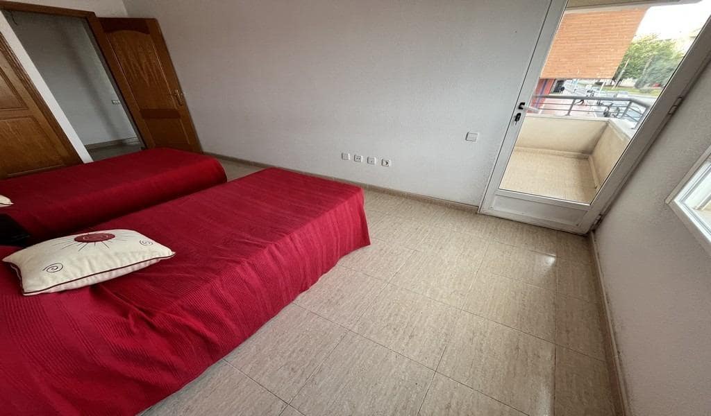 Piso de 5 habitaciones en Torrevieja en venta con garaje - 299.900 € (Ref: 9878863)