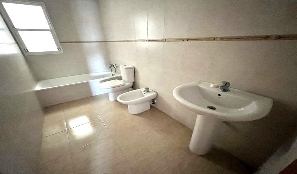 Piso de 5 habitaciones en Torrevieja en venta con garaje - 299.900 € (Ref: 9878863)