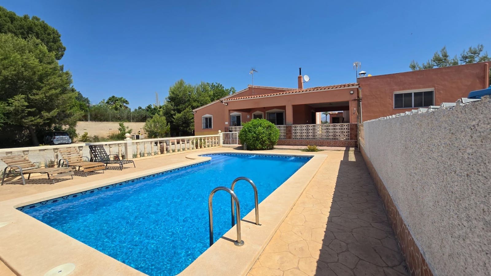 6 soverom Villa til salgs i Aspe - € 550 000 (Ref: 9878867)