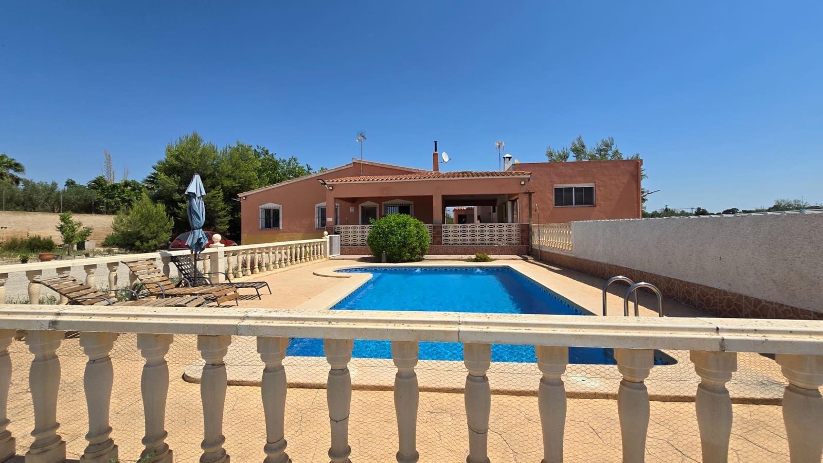 6 soverom Villa til salgs i Aspe - € 550 000 (Ref: 9878867)