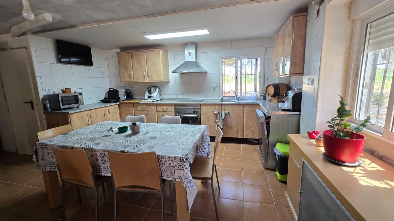 6 soverom Villa til salgs i Aspe - € 550 000 (Ref: 9878867)