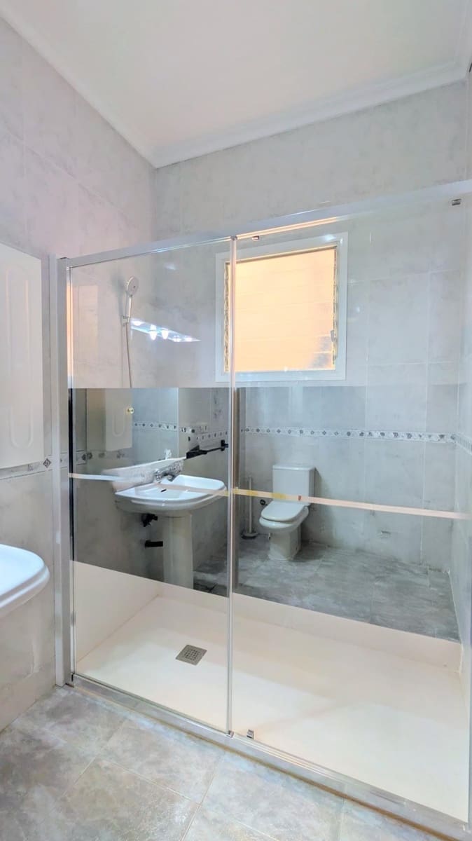 6 sypialnia Willa na sprzedaż w Elche / Elx z basenem - 580 000 € (Ref: 9892374)