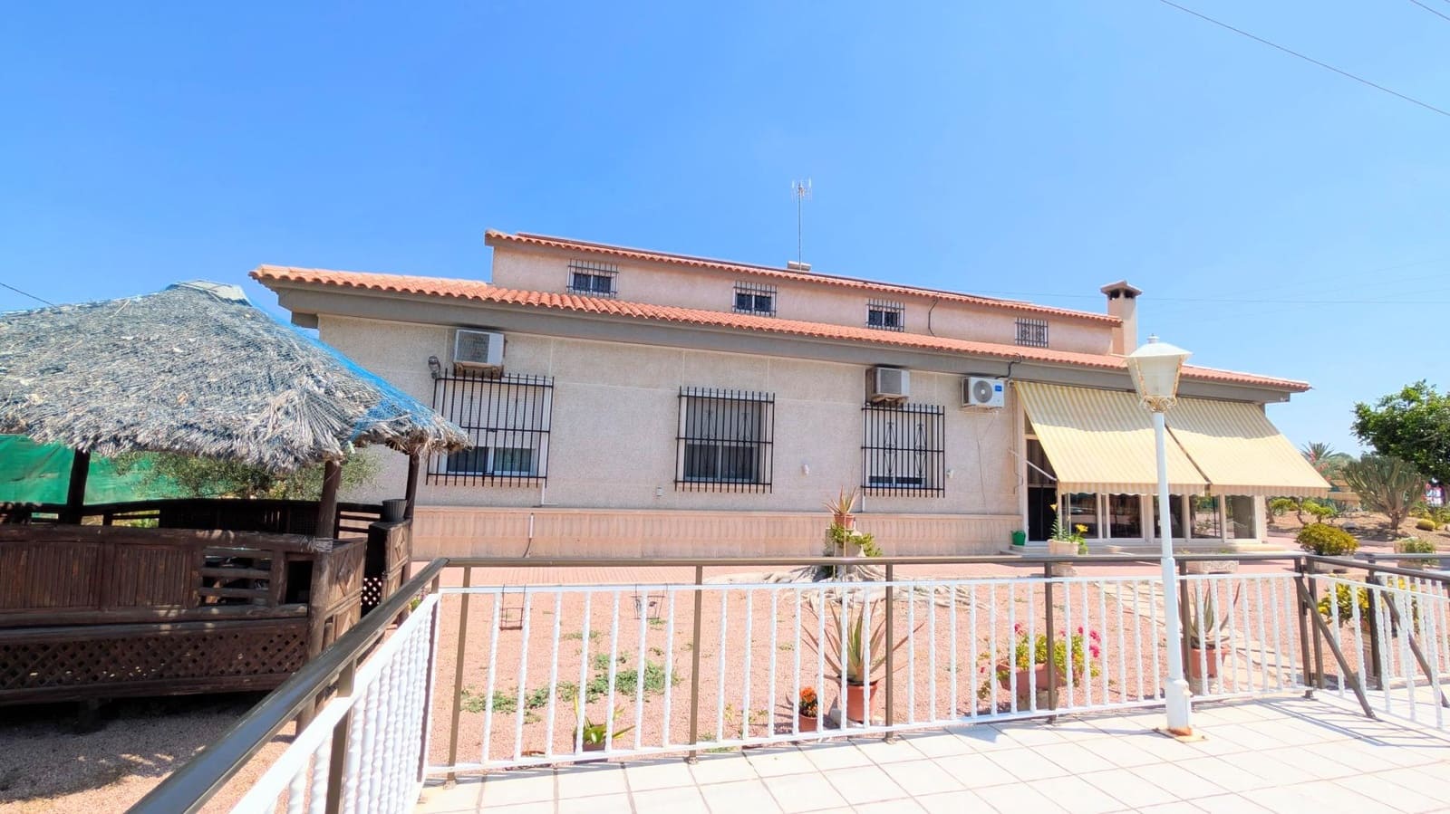 6 sypialnia Willa na sprzedaż w Elche / Elx z basenem - 580 000 € (Ref: 9892374)