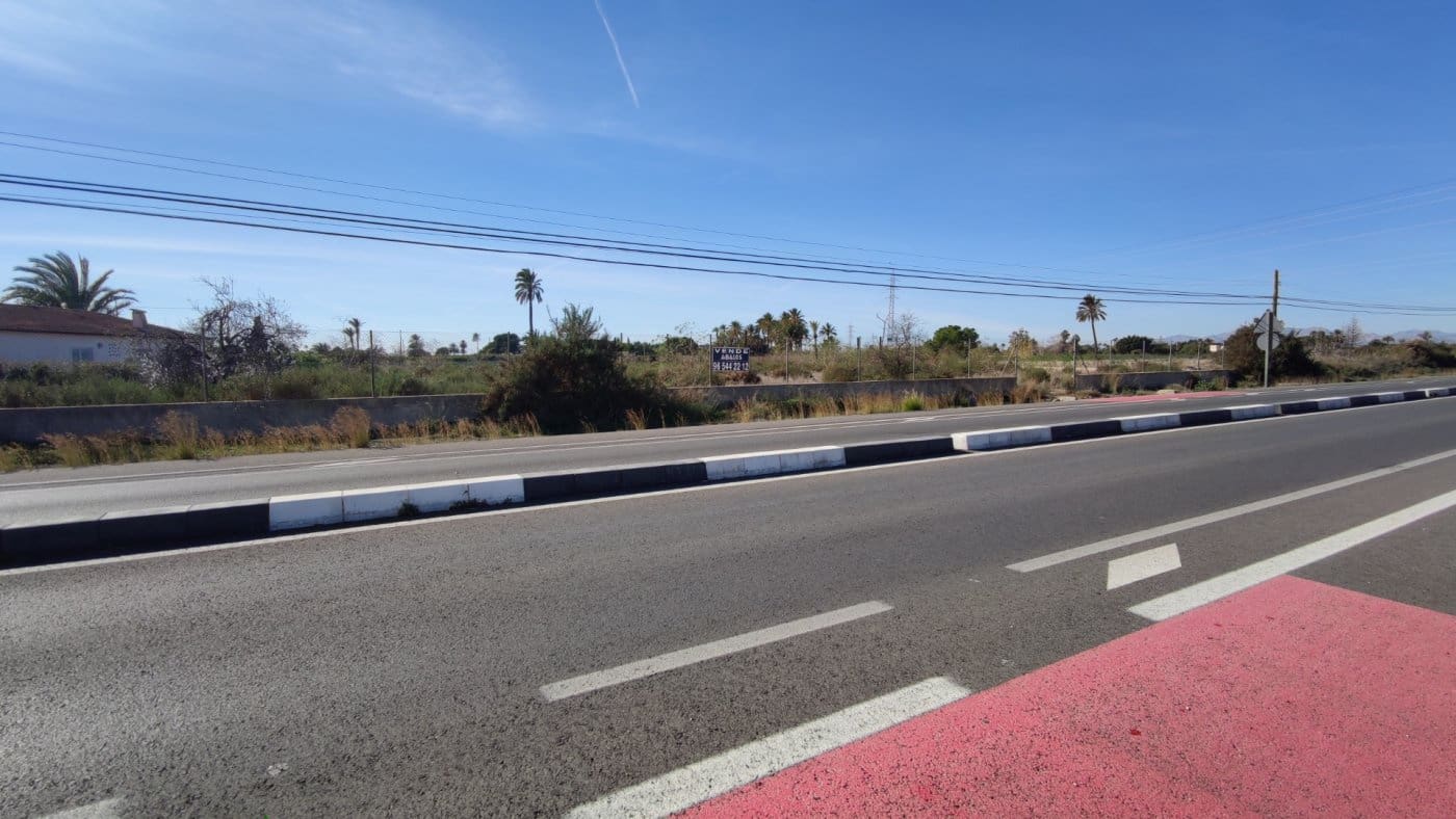 Building Plot for sale in Elche / Elx - € 83,000 (Ref: 9893868)