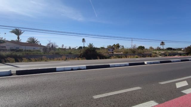 Terreno Não Urbanizado para venda em Elche / Elx - 83 000 € (Ref: 9893870)