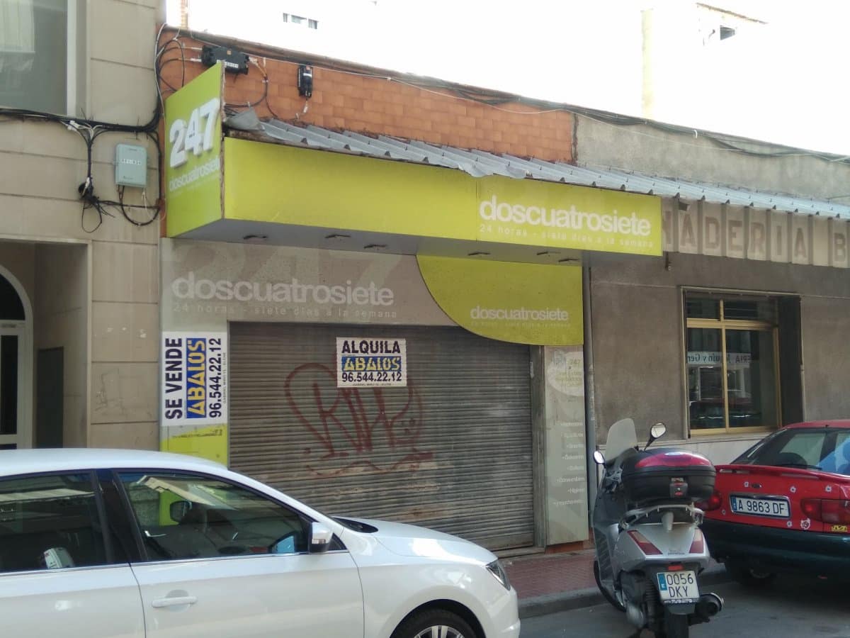 Commercial for sale in Santa Pola - € 140,000 (Ref: 9893871)