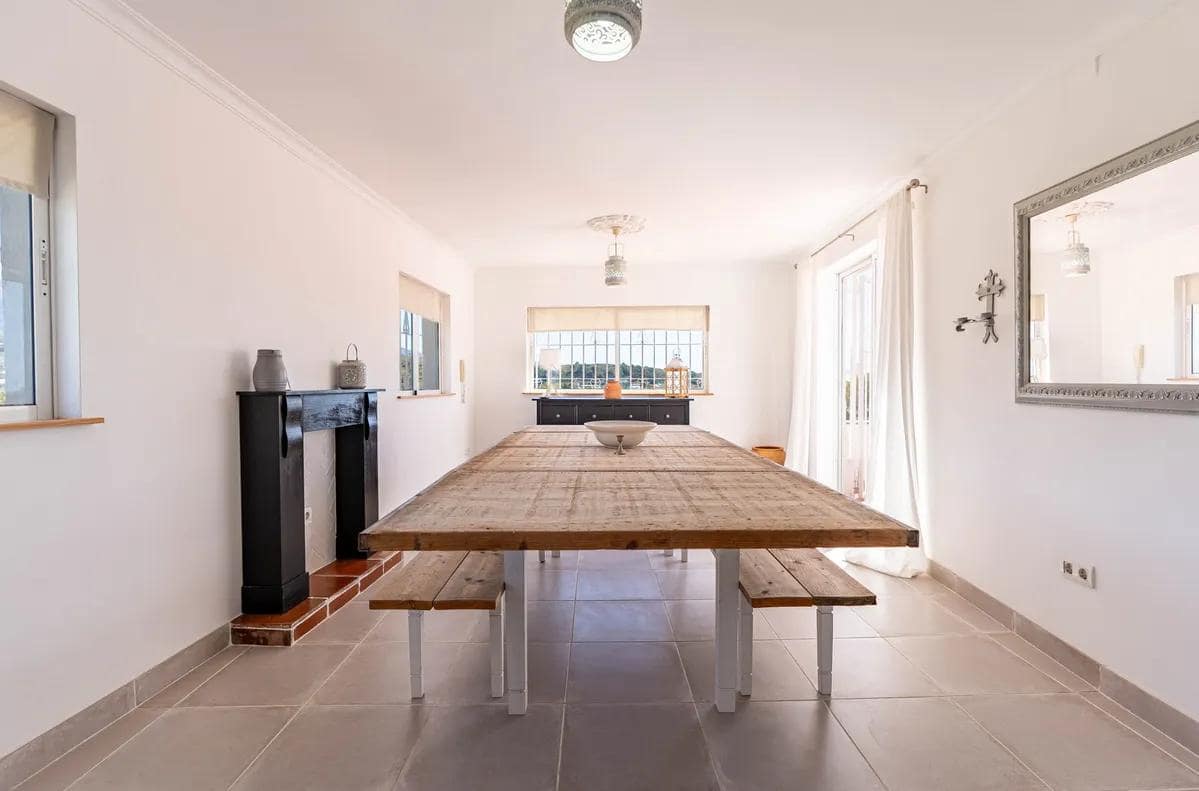 4 bedroom Villa for sale in Nerja with pool garage - € 995,000 (Ref: 10046213)