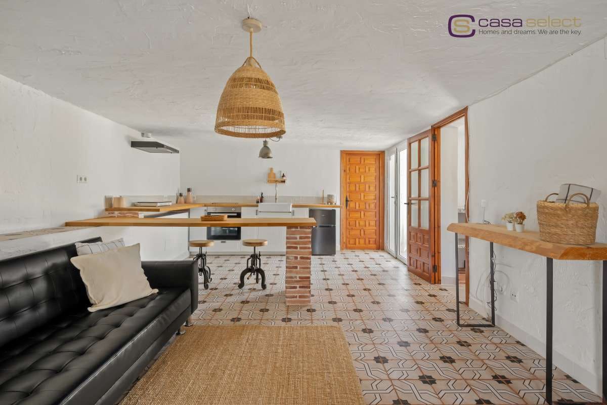 4 bedroom Villa for sale in Nerja with pool garage - € 995,000 (Ref: 10046213)