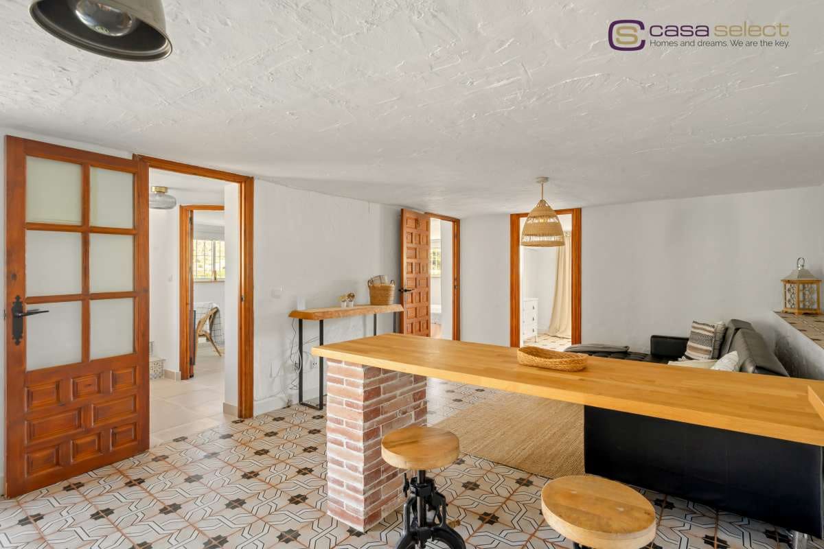 4 bedroom Villa for sale in Nerja with pool garage - € 995,000 (Ref: 10046213)
