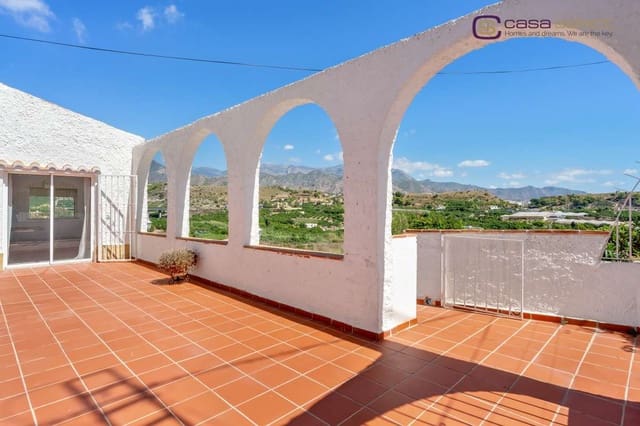 4 chambre Villa/Maison à vendre à Avda Pescia - Ctra de Frigiliana, Nerja avec piscine garage - 995 000 € (Ref: 10046213)