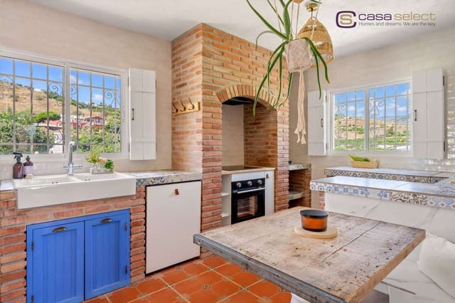 4 chambre Villa/Maison à vendre à Avda Pescia - Ctra de Frigiliana, Nerja avec piscine garage - 995 000 € (Ref: 10046213)