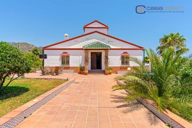 Chalet de 8 habitaciones en Frigiliana en venta con piscina - 1.600.000 € (Ref: 10061006)