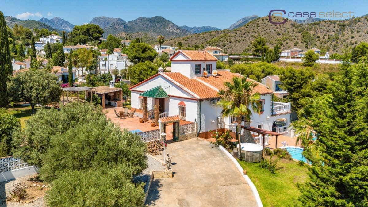 8 sovrum Villa till salu i Frigiliana med pool - 1 600 000 € (Ref: 10061006)