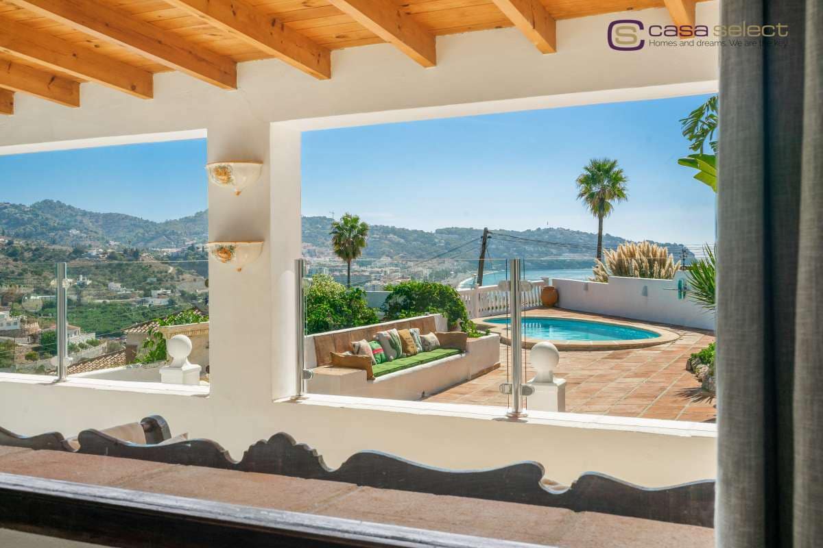 3 chambre Villa/Maison à vendre à La Herradura avec piscine garage - 795 000 € (Ref: 10150141)