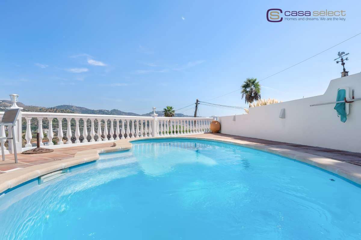 3 chambre Villa/Maison à vendre à La Herradura avec piscine garage - 795 000 € (Ref: 10150141)