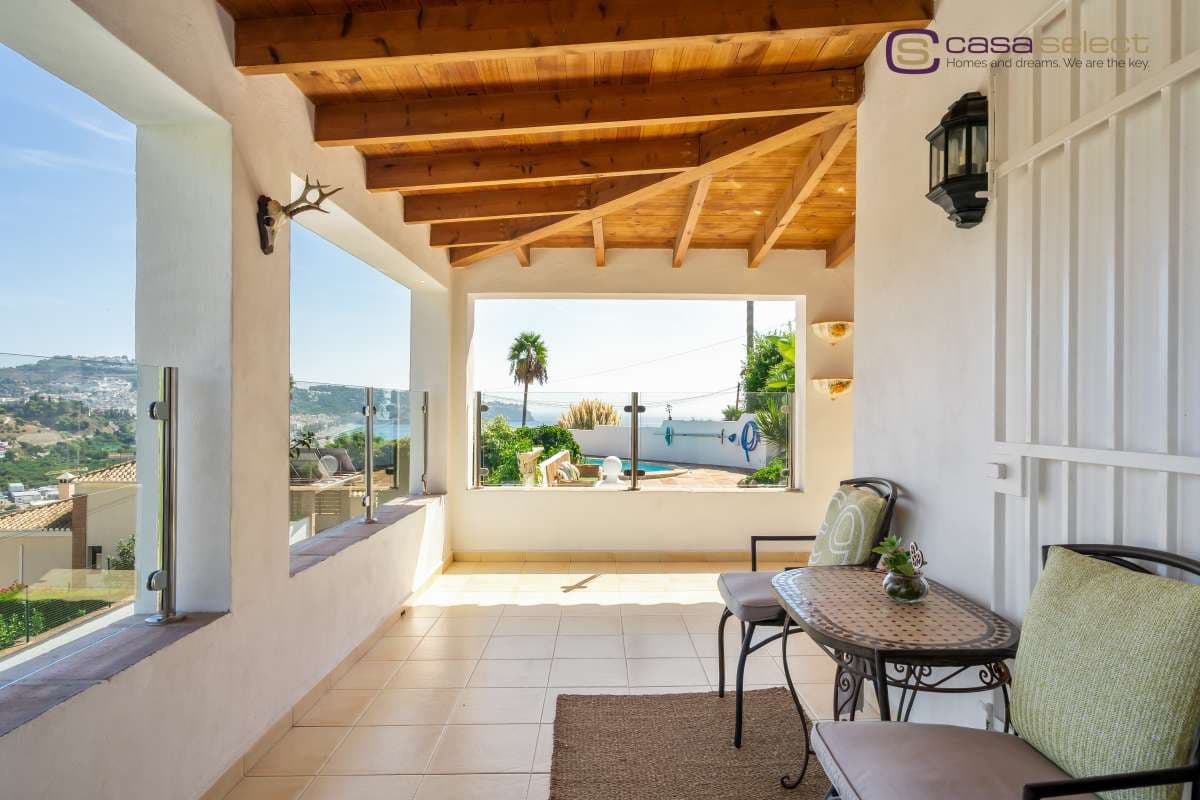 3 chambre Villa/Maison à vendre à La Herradura avec piscine garage - 795 000 € (Ref: 10150141)