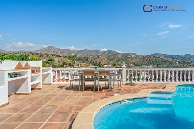 3 chambre Villa/Maison à vendre à La Herradura, Almuñécar avec piscine garage - 795 000 € (Ref: 10150141)