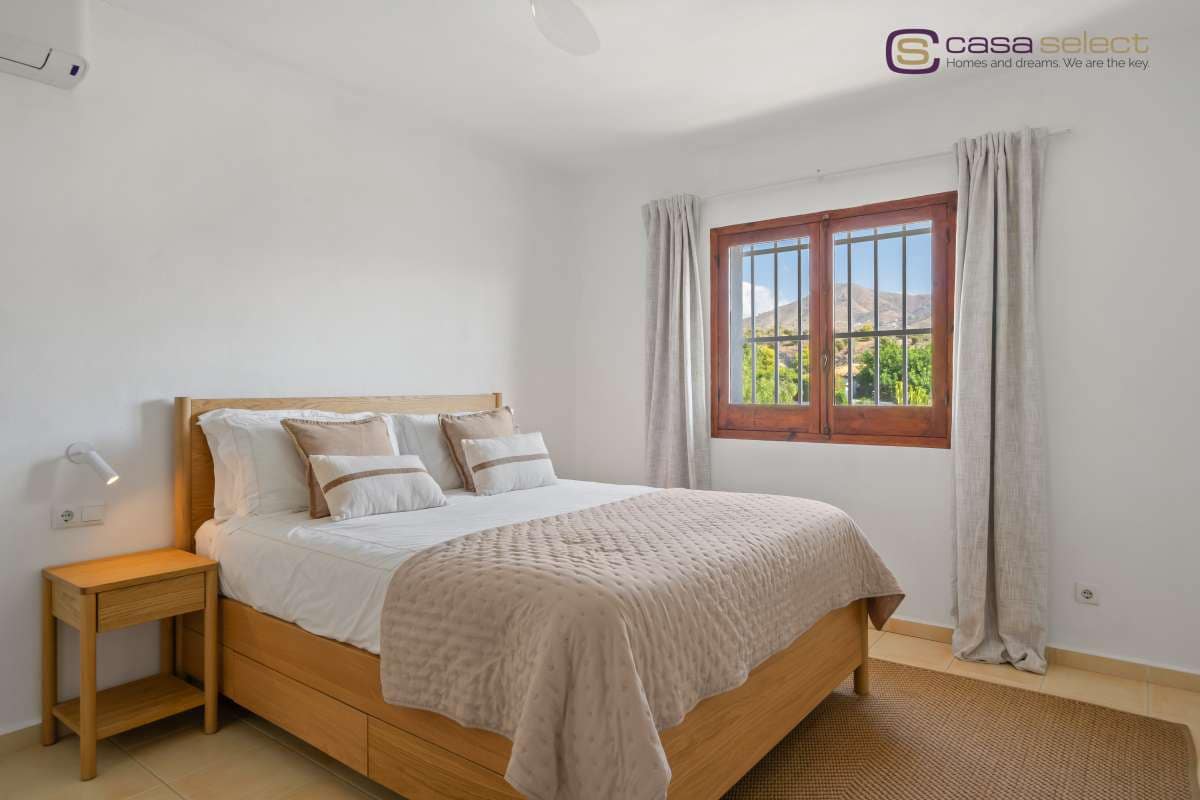 3 chambre Villa/Maison à vendre à La Herradura avec piscine garage - 795 000 € (Ref: 10150141)