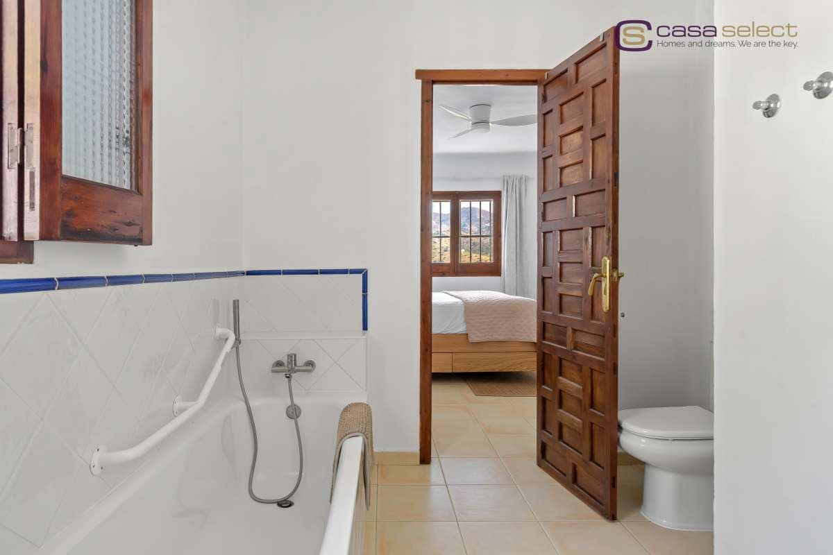 3 chambre Villa/Maison à vendre à La Herradura avec piscine garage - 795 000 € (Ref: 10150141)
