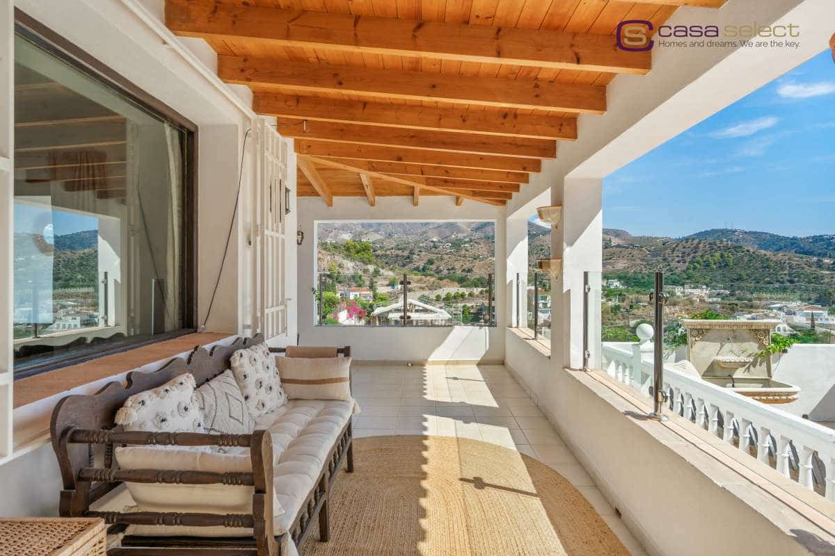 3 chambre Villa/Maison à vendre à La Herradura avec piscine garage - 795 000 € (Ref: 10150141)