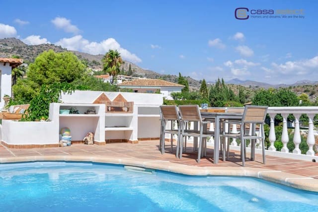 3 chambre Villa/Maison à vendre à La Herradura, Almuñécar avec piscine garage - 795 000 € (Ref: 10150141)