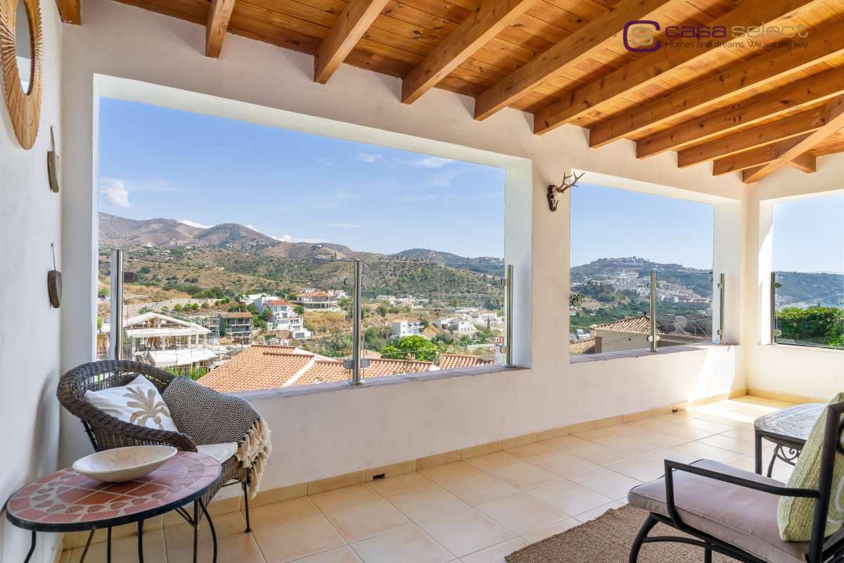 3 chambre Villa/Maison à vendre à La Herradura avec piscine garage - 795 000 € (Ref: 10150141)