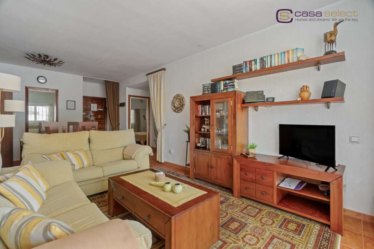 Leilighet til salgs i Nerja med svømmebasseng - € 535 000 (Ref: 10153180)