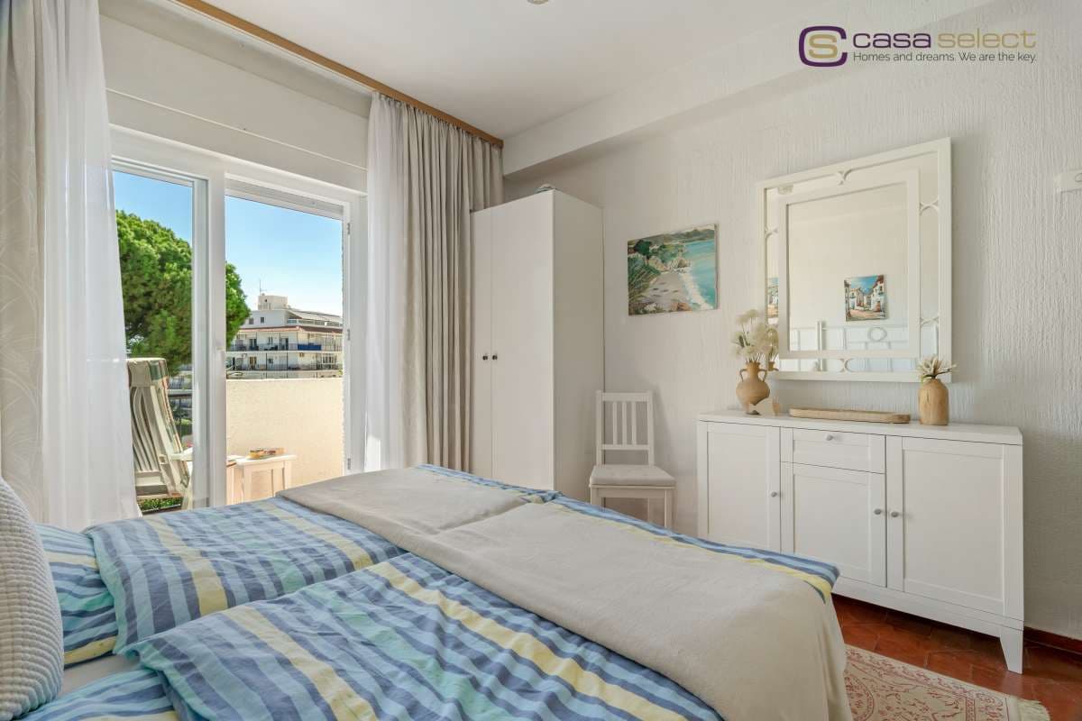 Leilighet til salgs i Nerja med svømmebasseng - € 535 000 (Ref: 10153180)