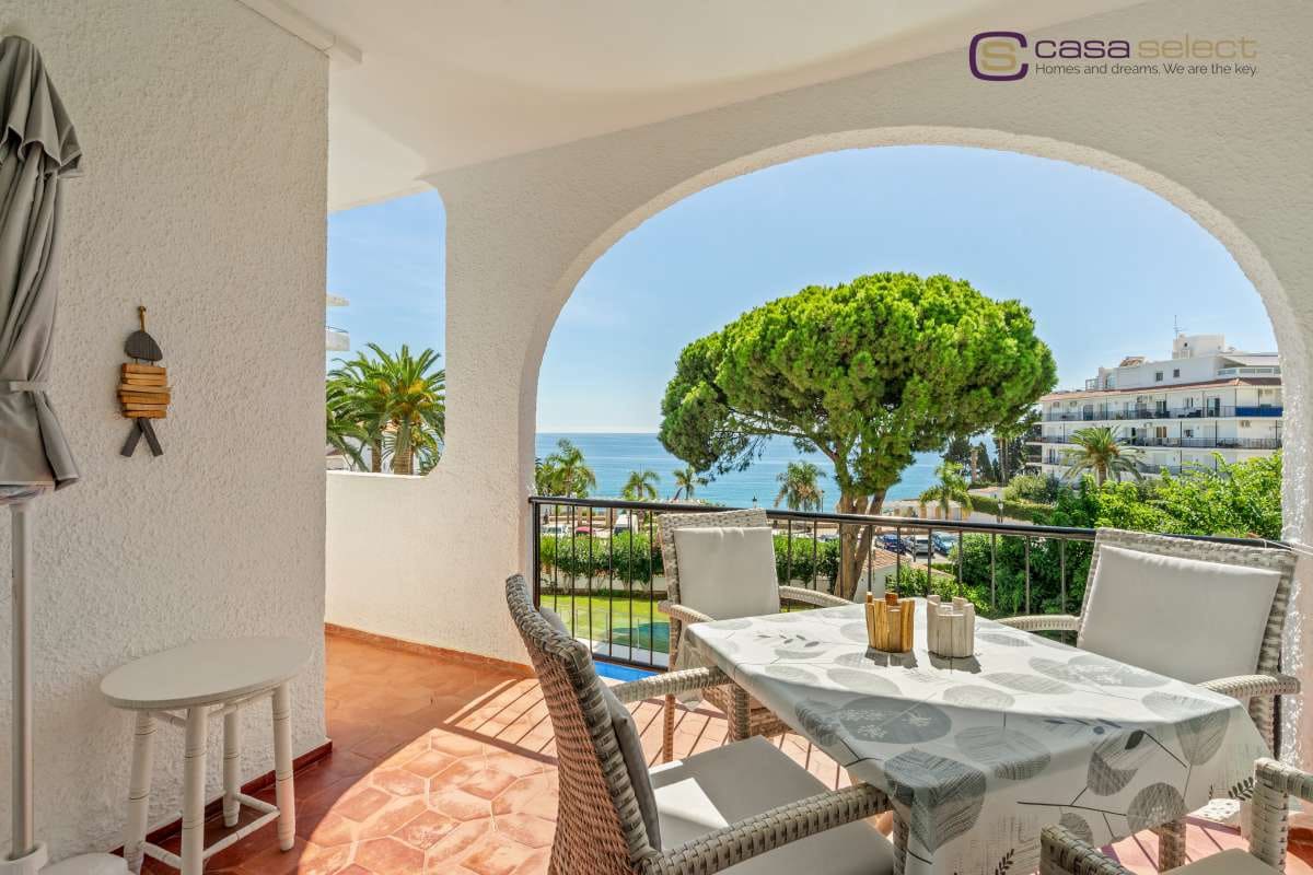 Leilighet til salgs i Nerja med svømmebasseng - € 535 000 (Ref: 10153180)