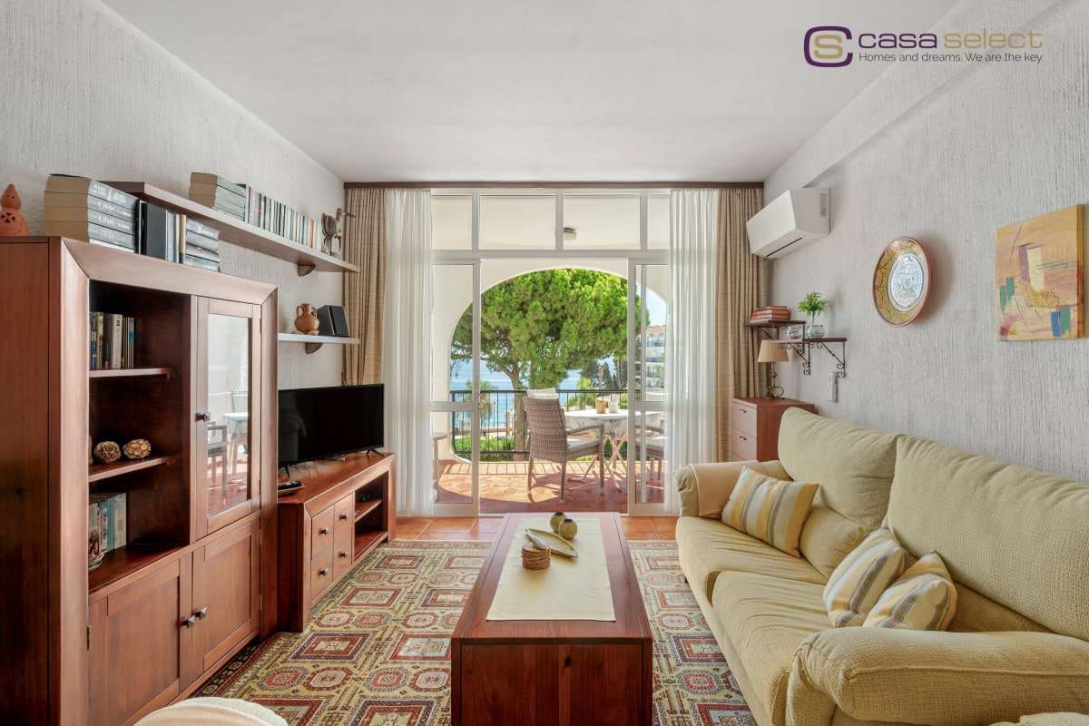 Leilighet til salgs i Nerja med svømmebasseng - € 535 000 (Ref: 10153180)