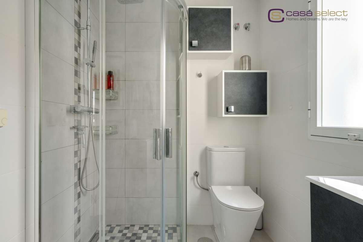 2 bedroom Apartment for sale in Nerja with pool - € 485,000 (Ref: 10153181)