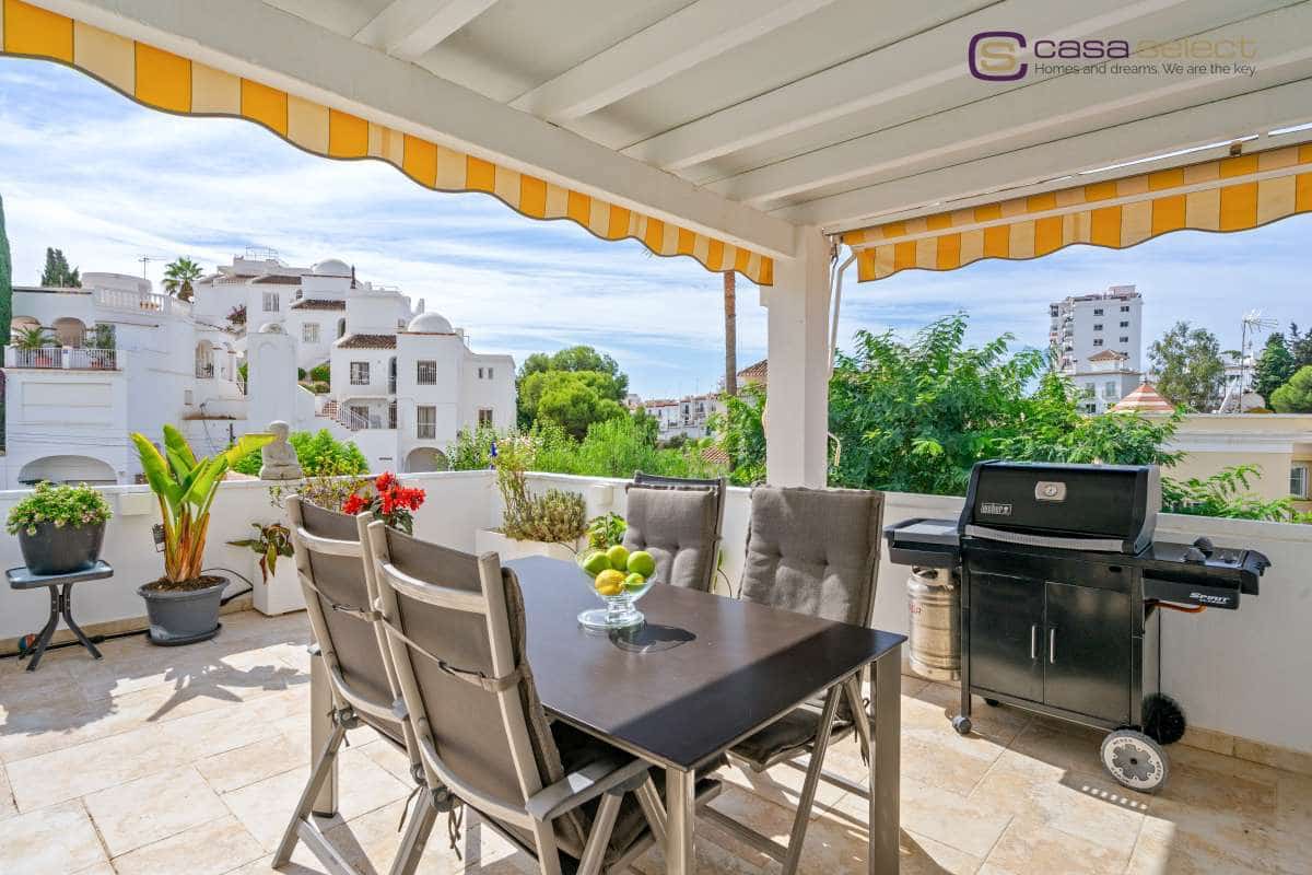2 bedroom Apartment for sale in Nerja with pool - € 485,000 (Ref: 10153181)