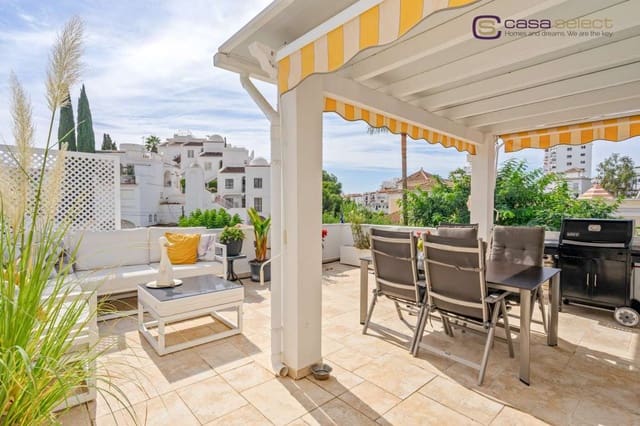 2 bedroom Apartment for sale in Burriana, Nerja with pool - € 485,000 (Ref: 10153181)